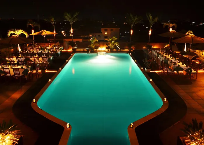 Hotel River
