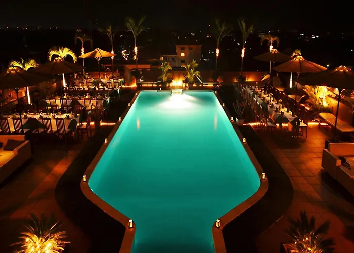 River Hotel 4*